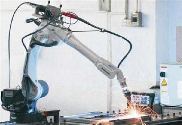 可以调整焊接机器人的焊接速度吗？