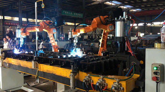 从焊接机器人到智能焊接机器人