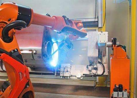 全自动焊接机器人在焊接作业中受哪些因素影响？
