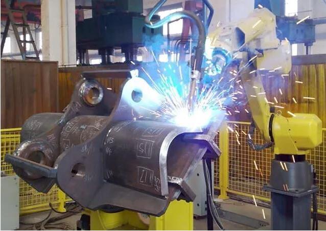 焊接机器人如何实现安全的调机