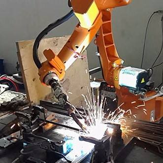 焊接机器人的外围设备有哪些